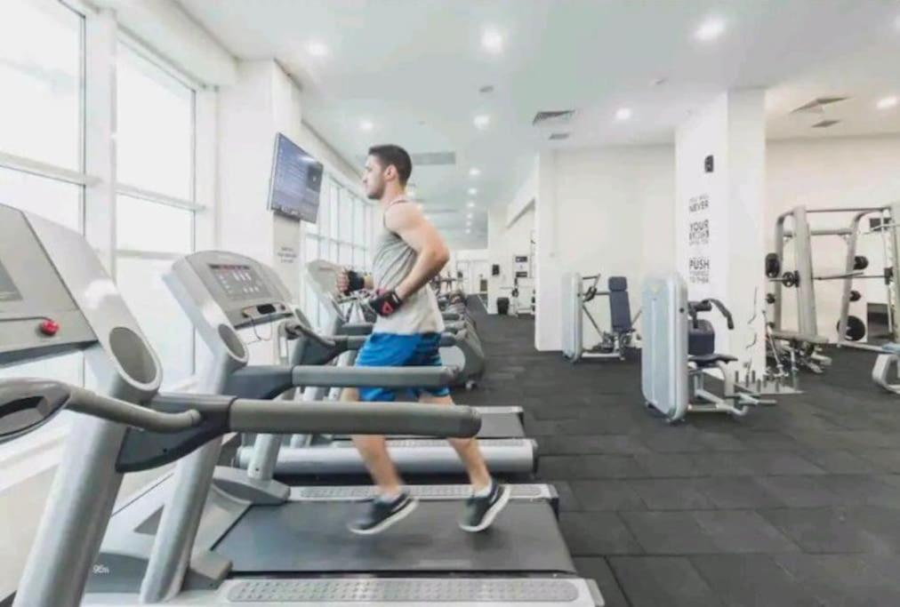 Cevahir Sky City Apartment With Spa, Pool & Fitness Included 斯科普里 外观 照片
