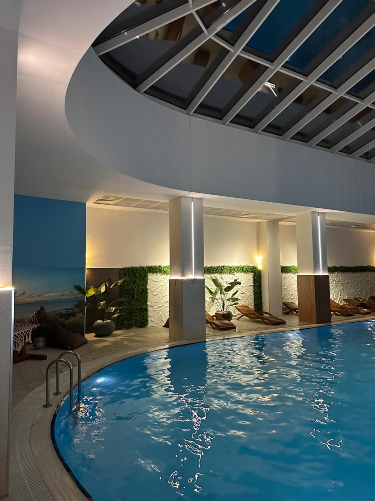 Cevahir Sky City Apartment With Spa, Pool & Fitness Included 斯科普里 外观 照片